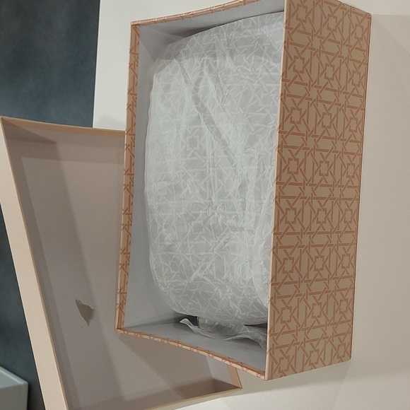 💃 Badgley Mischka Shoes - Picture 9 of 11